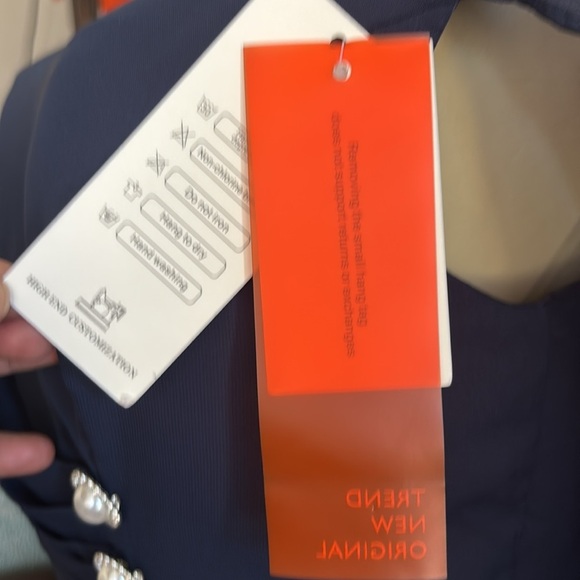 NWT BEAUTIFUL 😍 💙Elegant Navy Jumpsuit💙 - Picture 13 of 15